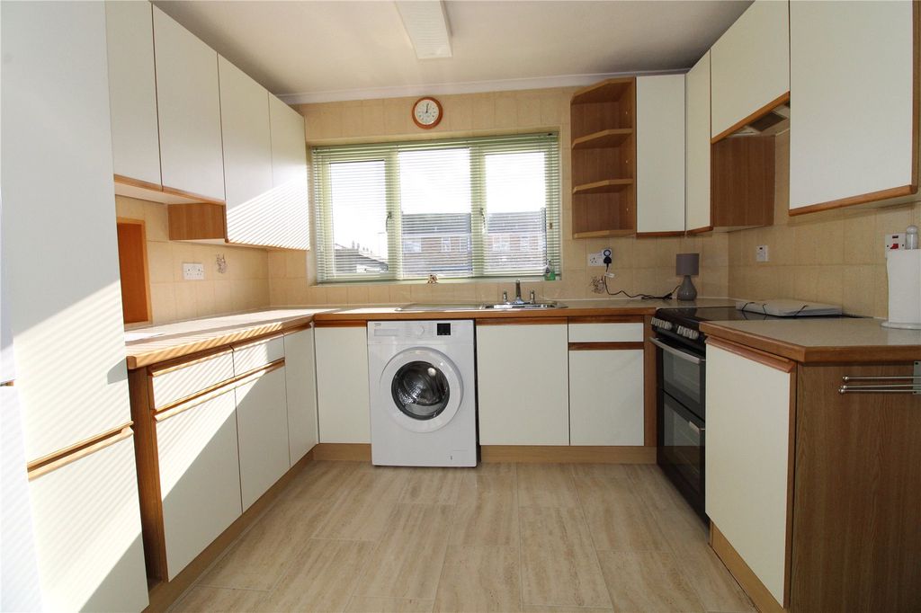 Property photo 3 of 14 Picture No. 02