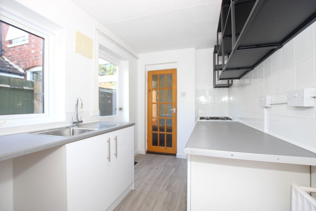 Property photo 2 of 14 Kitchen Area