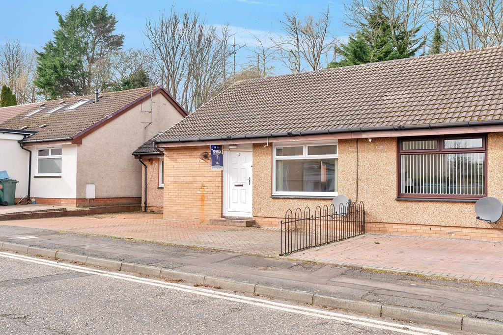 Property photo 1 of 30 17 Nether Craigour Front