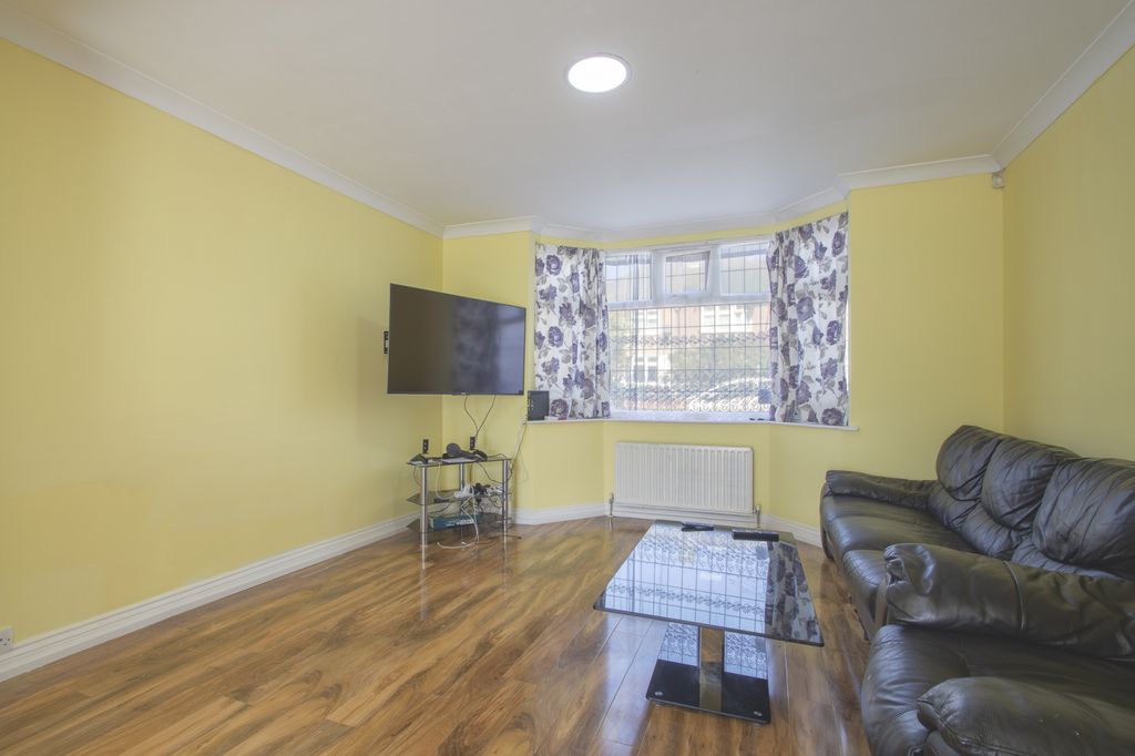 Property photo 2 of 10 Gallery
