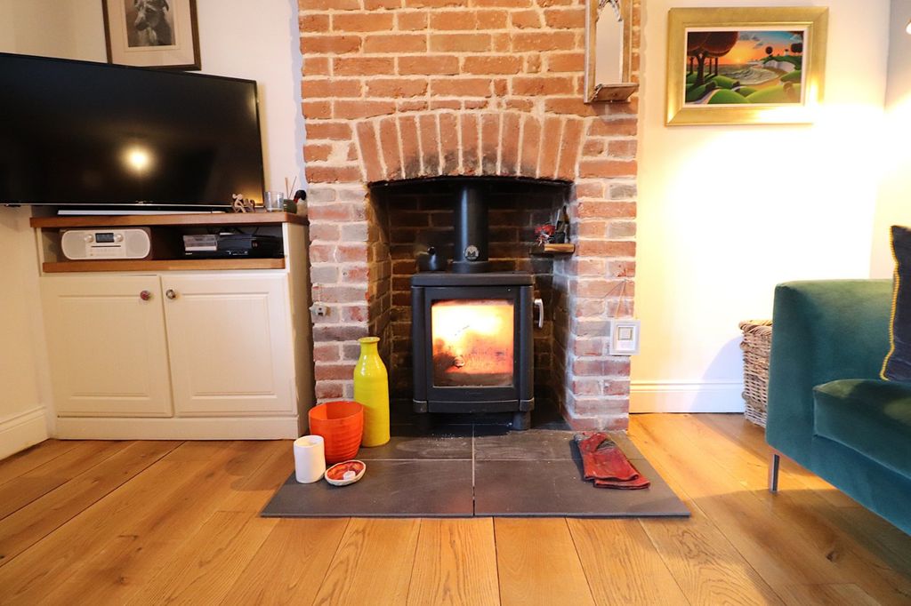 Property photo 3 of 21 Picture No. 24