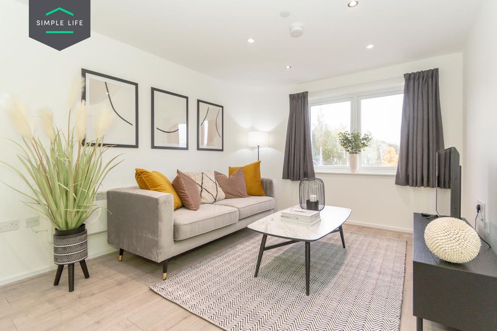 Property photo 1 of 6 Crabtree_Living.Jpg