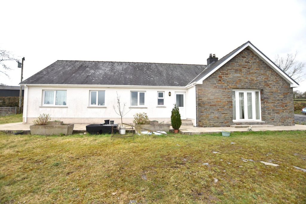Property photo 1 of 21