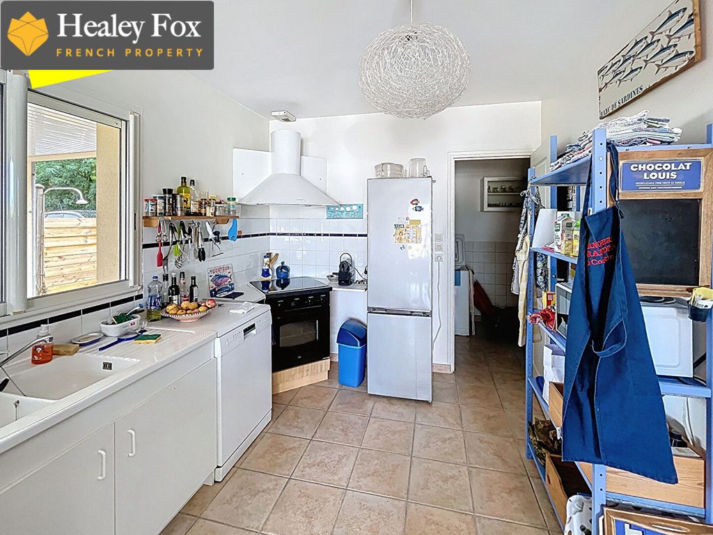 Property photo 2 of 12