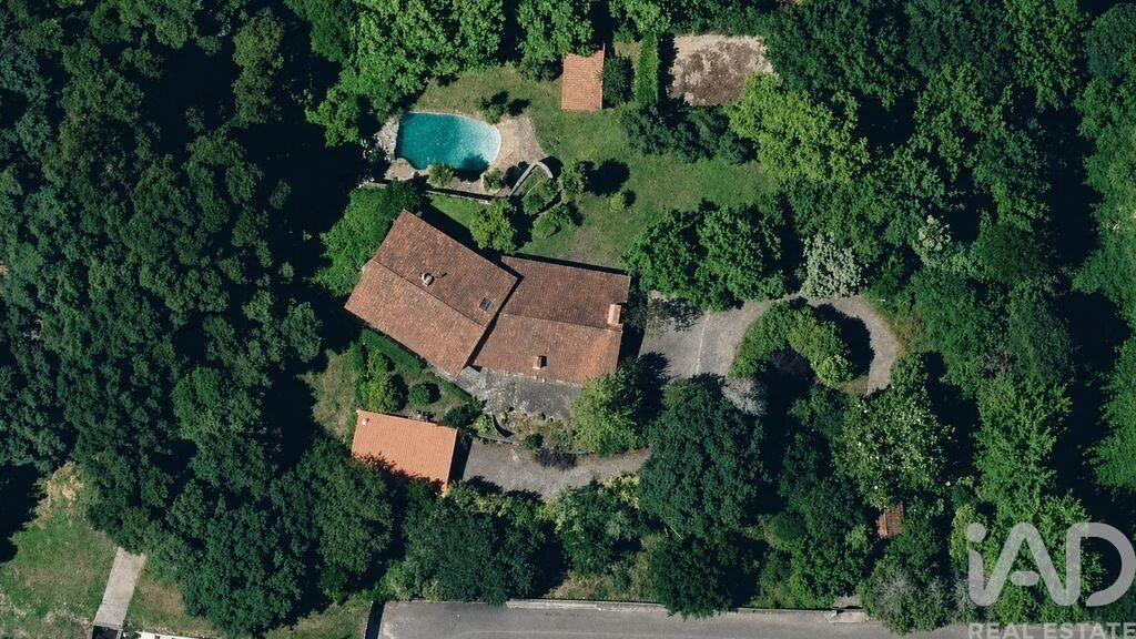 Property photo 1 of 38