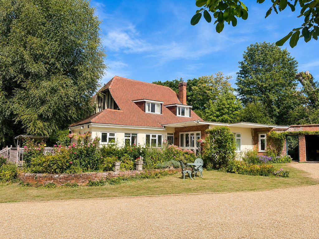 Property photo 1 of 19