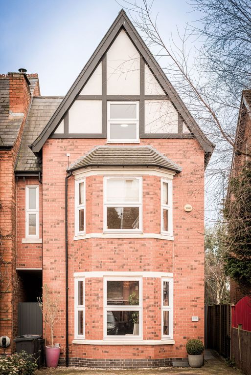 Property photo 2 of 56