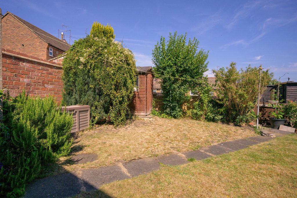 Property photo 2 of 8