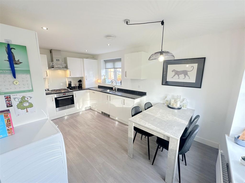 Property photo 2 of 37 Dining Kitchen