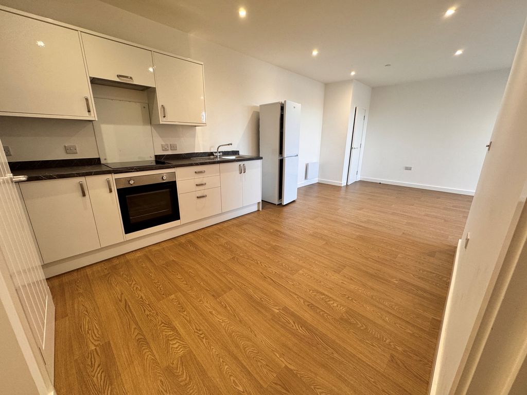 Property photo 1 of 13 Image