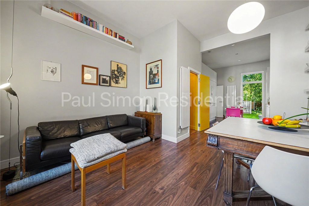 Property photo 3 of 25 Picture No. 06