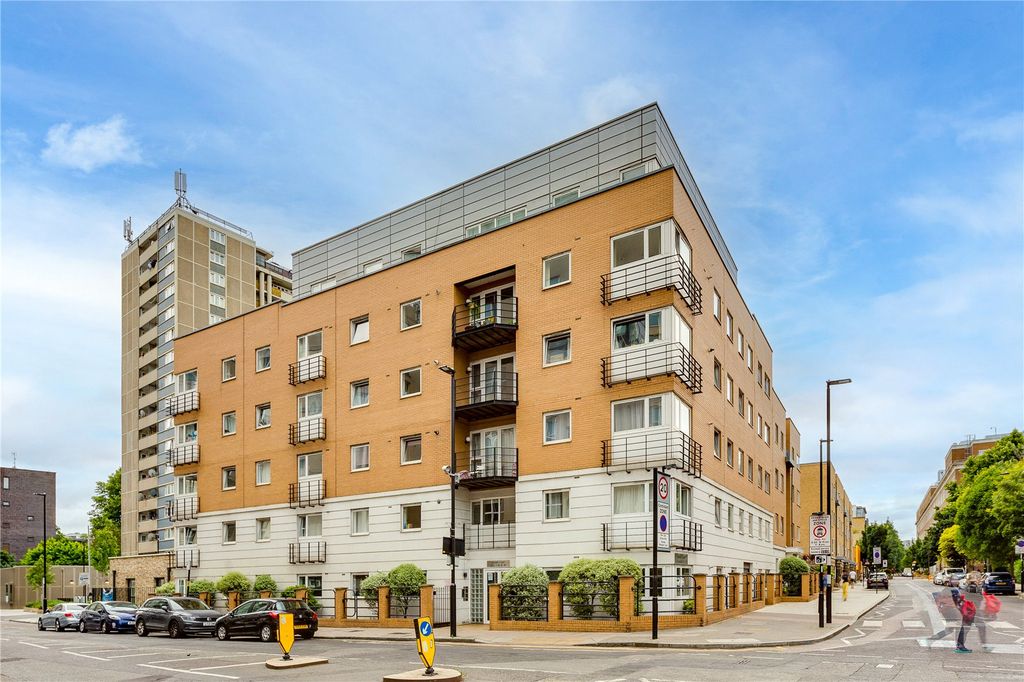 Property photo 1 of 12