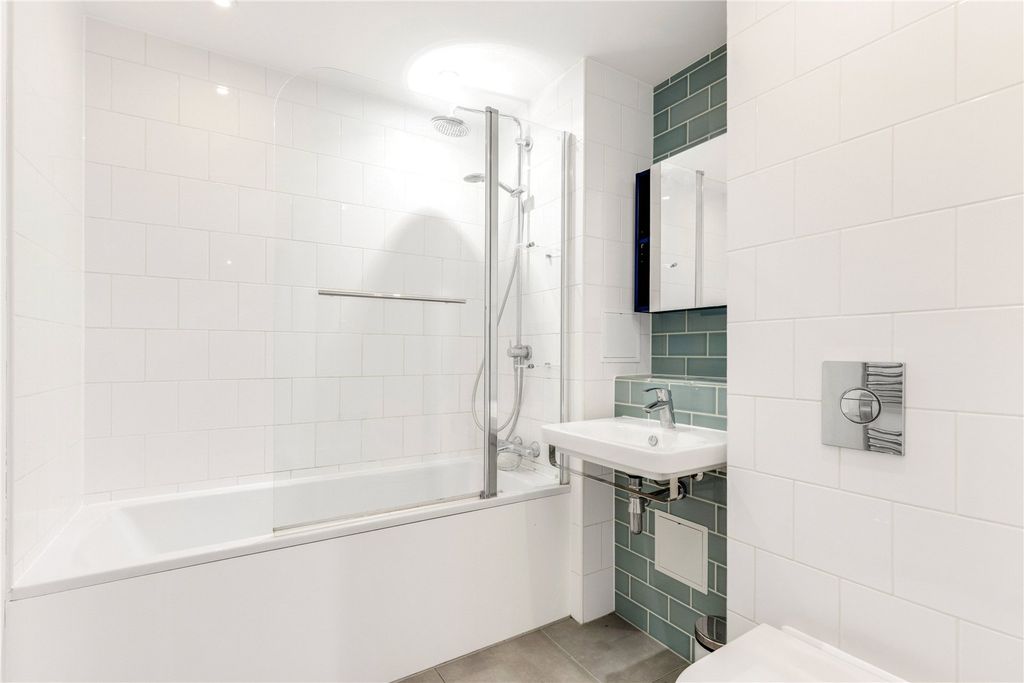 Property photo 3 of 11 Picture No. 31