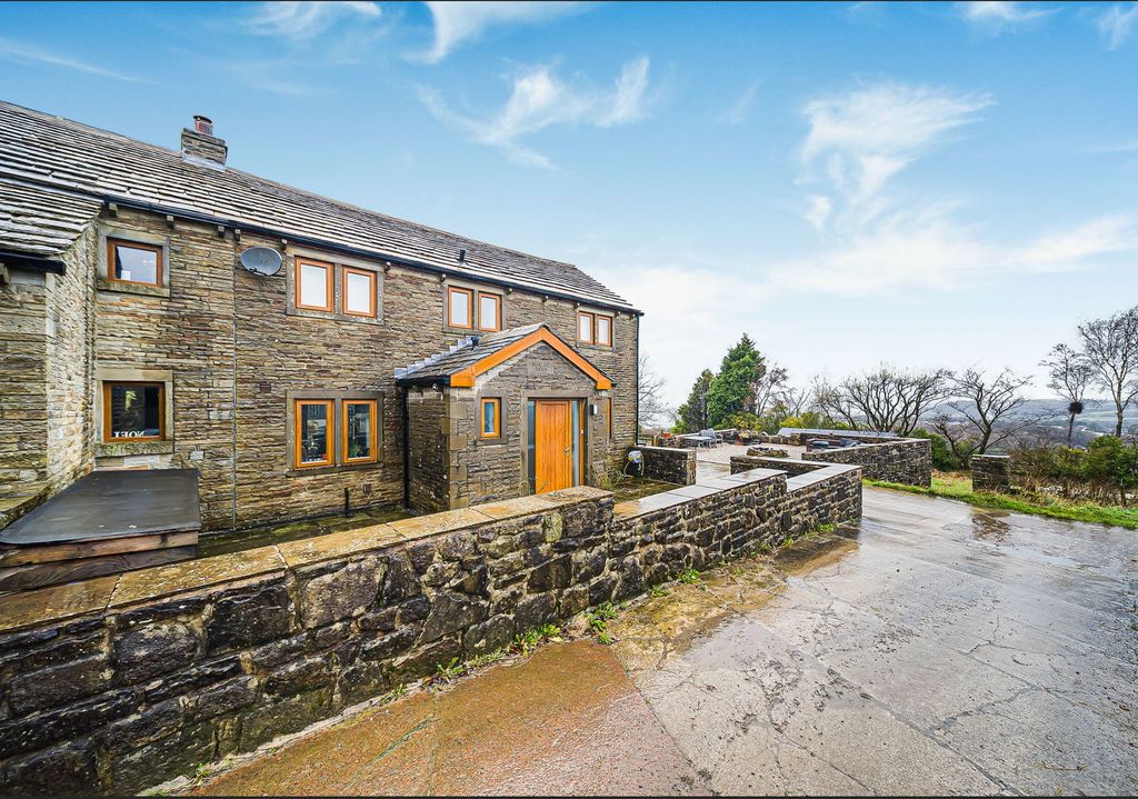 Property photo 1 of 62