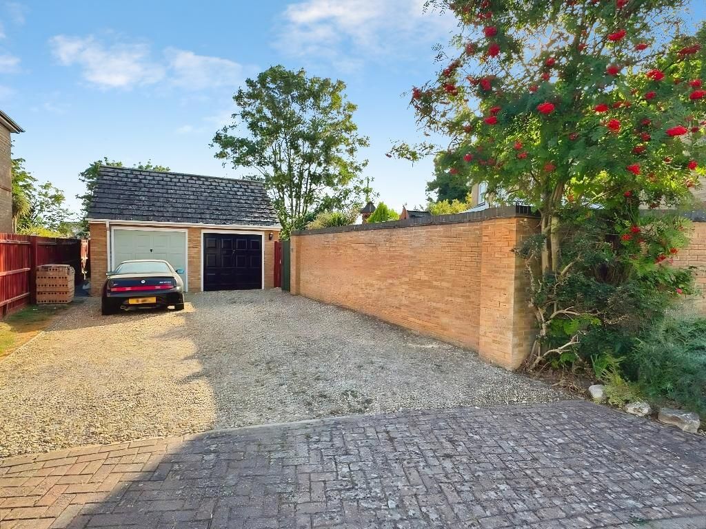 Property photo 2 of 20