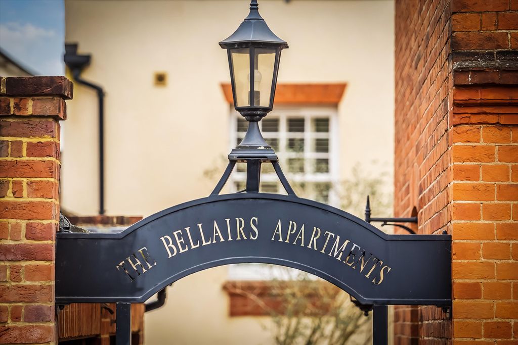 Property photo 3 of 16 Image