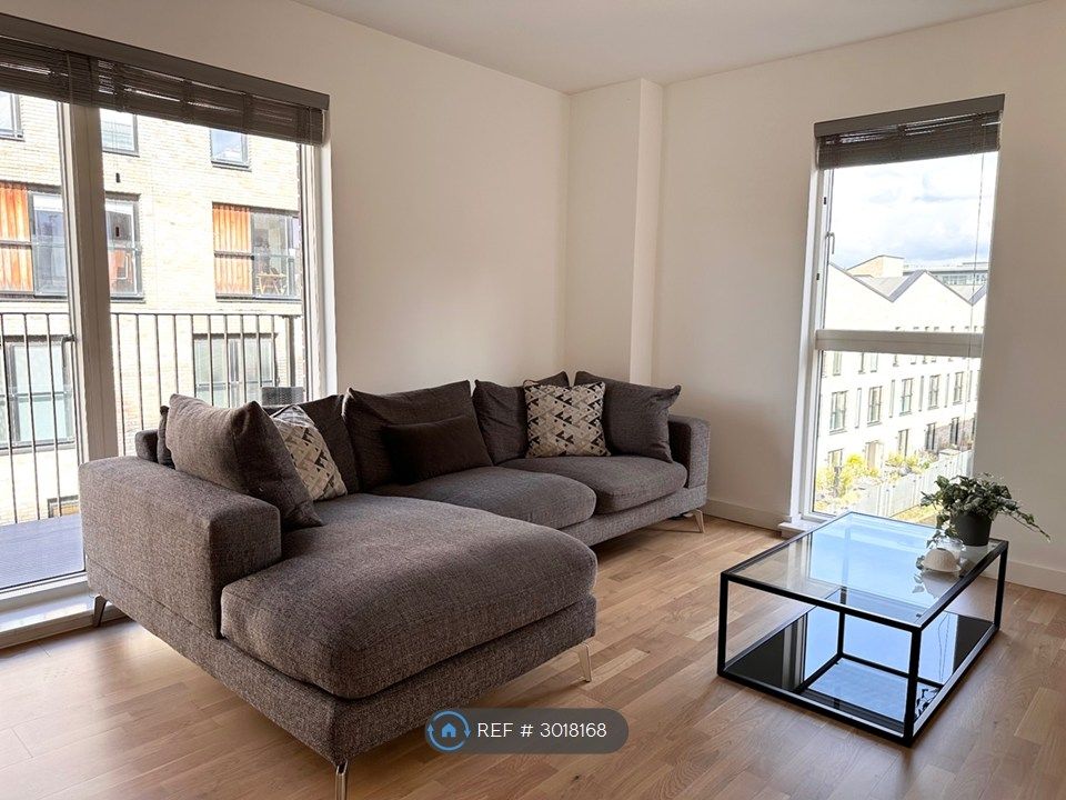 Property photo 3 of 12 Living Room