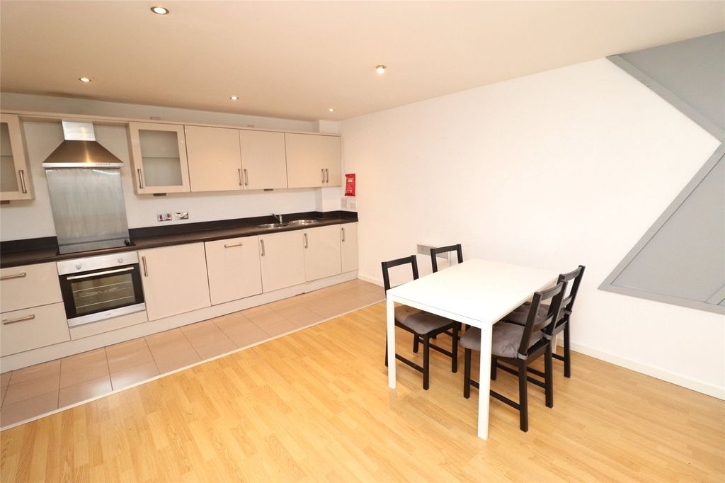 Property photo 3 of 18 Picture No. 27