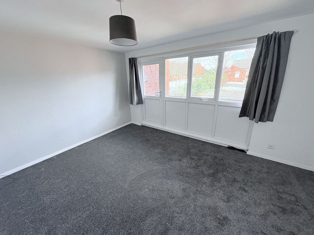 Property photo 3 of 6 Gallery