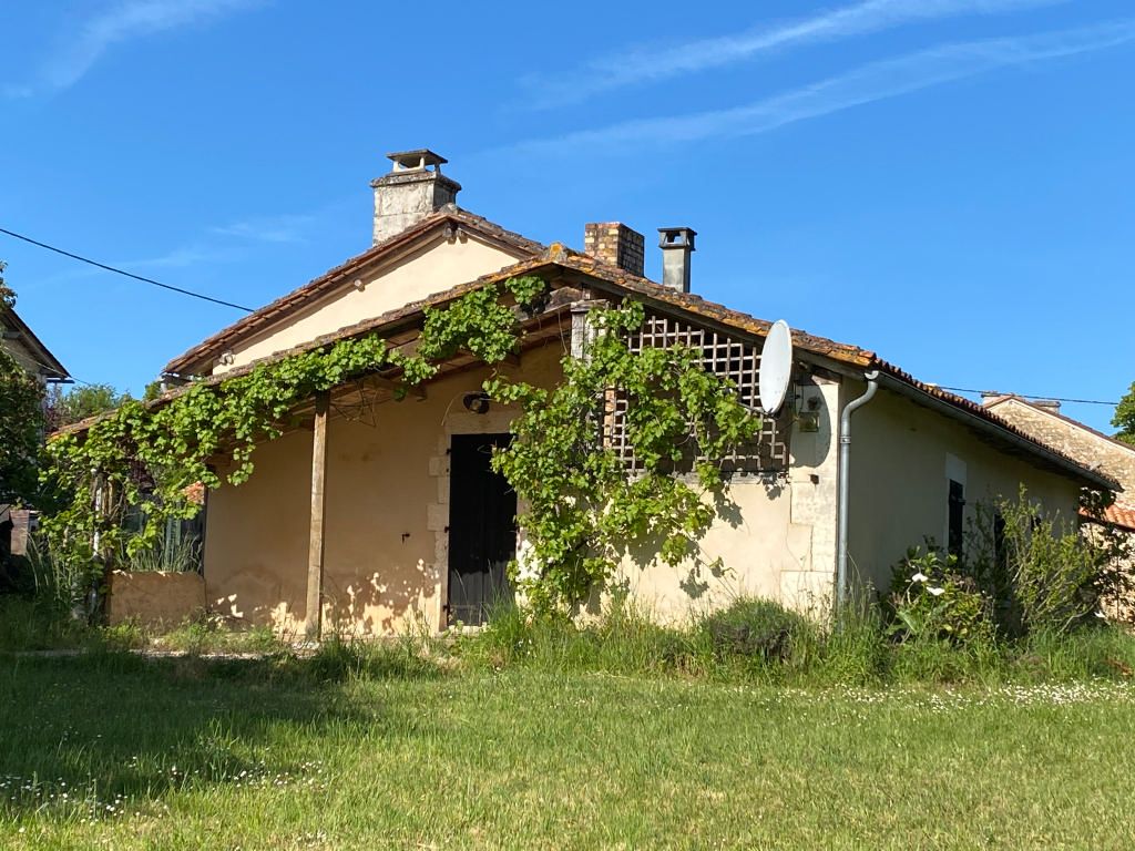 Property photo 1 of 17
