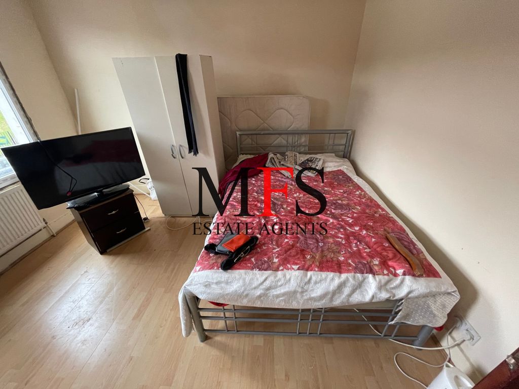 Property photo 2 of 9 Photo 1