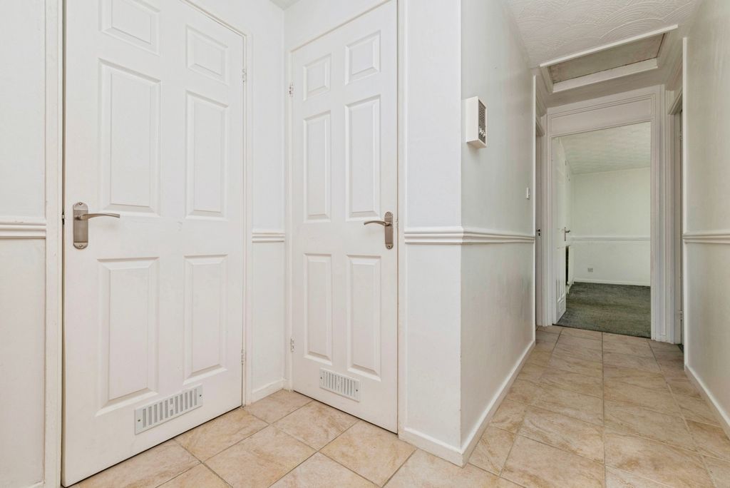 Property photo 2 of 15 Pbox-Img.Jpg