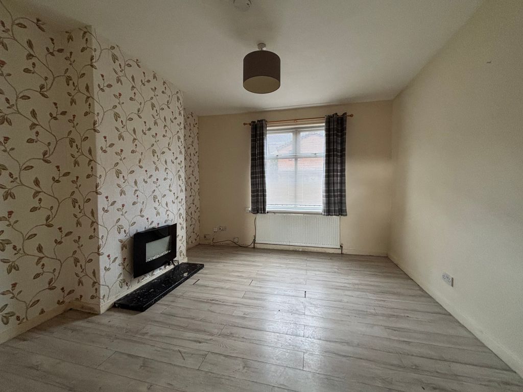 Property photo 2 of 10 Fire Place &amp; Bay