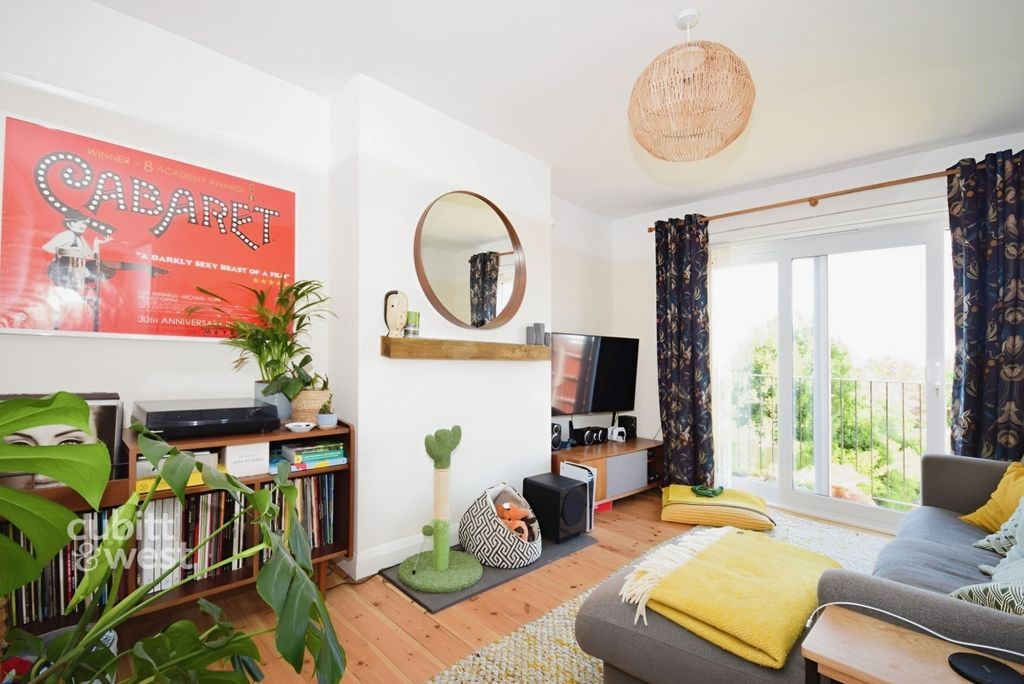 Property photo 2 of 14 Cb1F1B88-Dsc_8282...