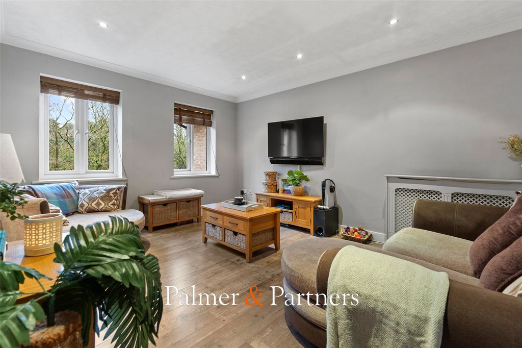 Property photo 2 of 14 Picture No. 05