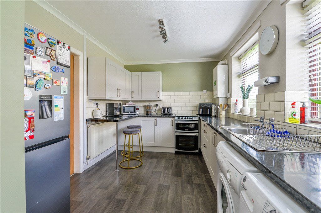 Property photo 3 of 20 Kitchen