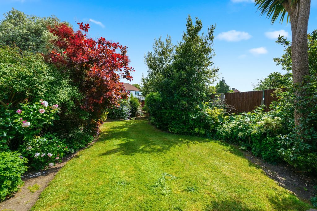 Property photo 2 of 16 Picture No. 08