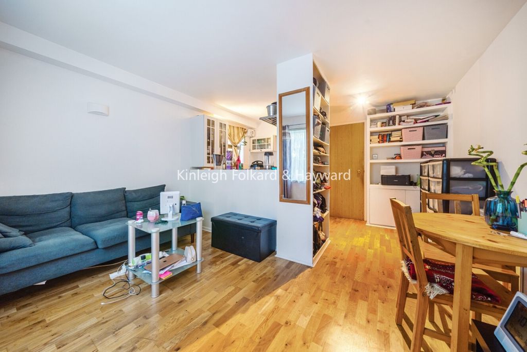 Property photo 1 of 8 334Aacf6-d523-4d9c-B