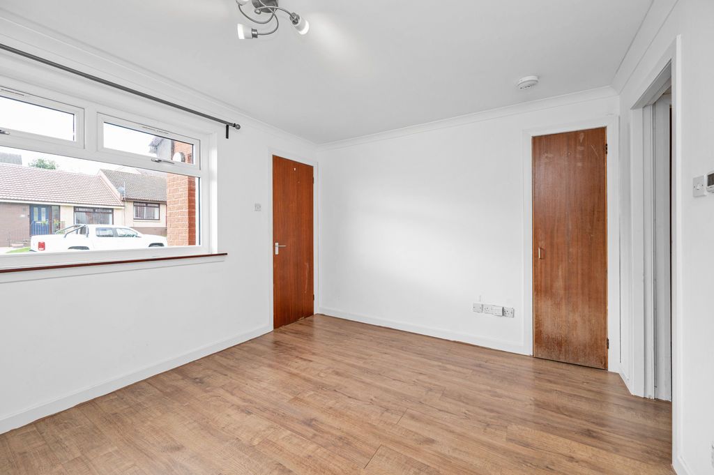 Property photo 2 of 14 Lounge