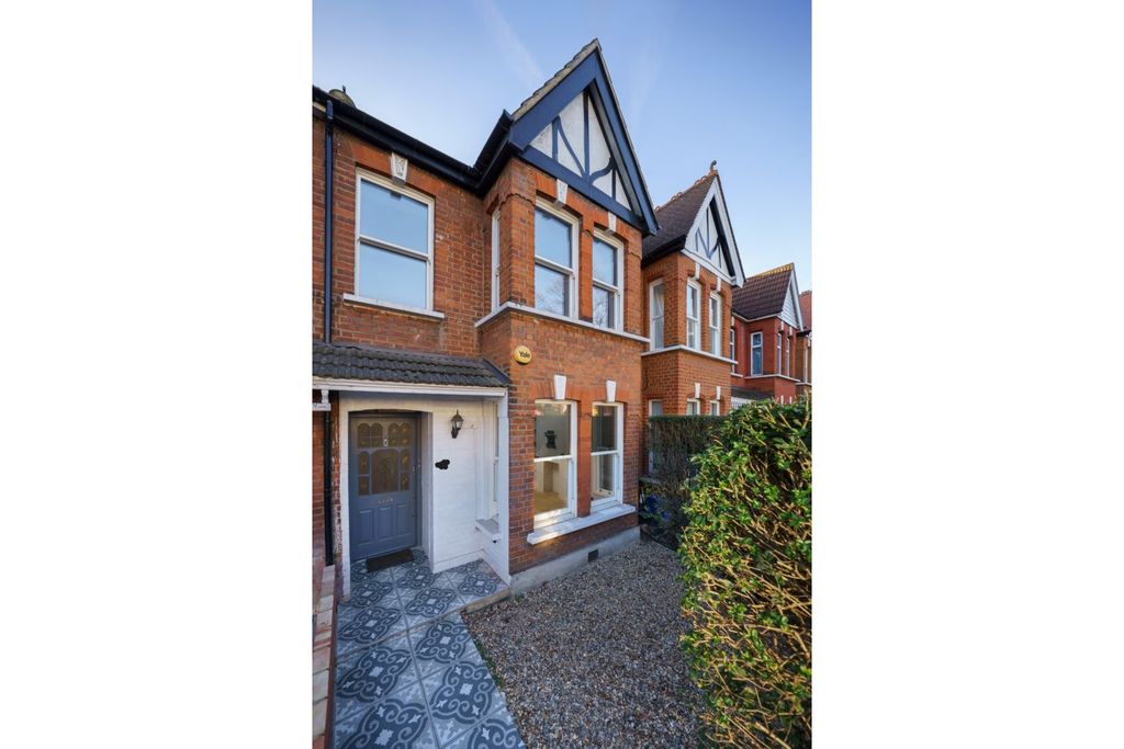 Property photo 1 of 20