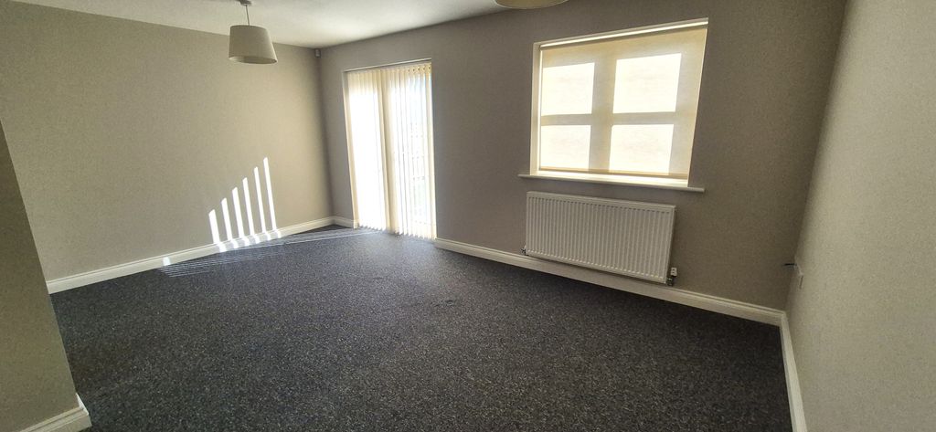 Property photo 2 of 8 Living Room