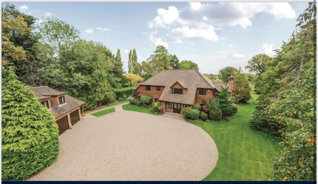 Property photo 1 of 21