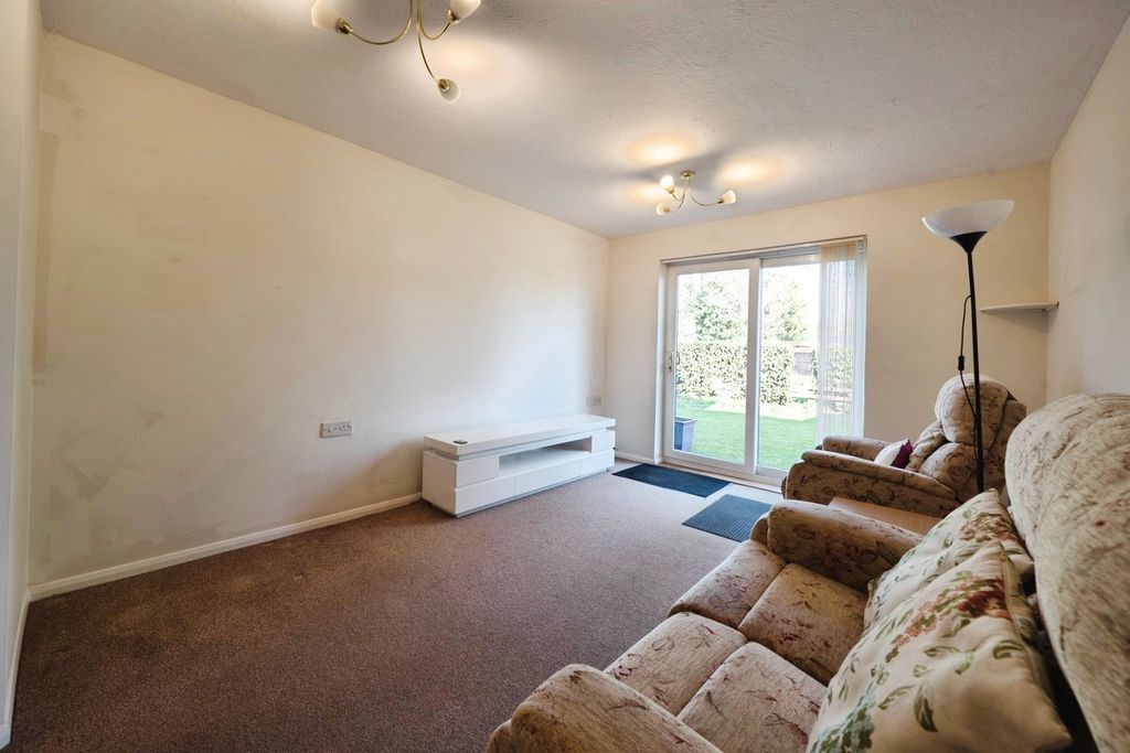 Property photo 2 of 15