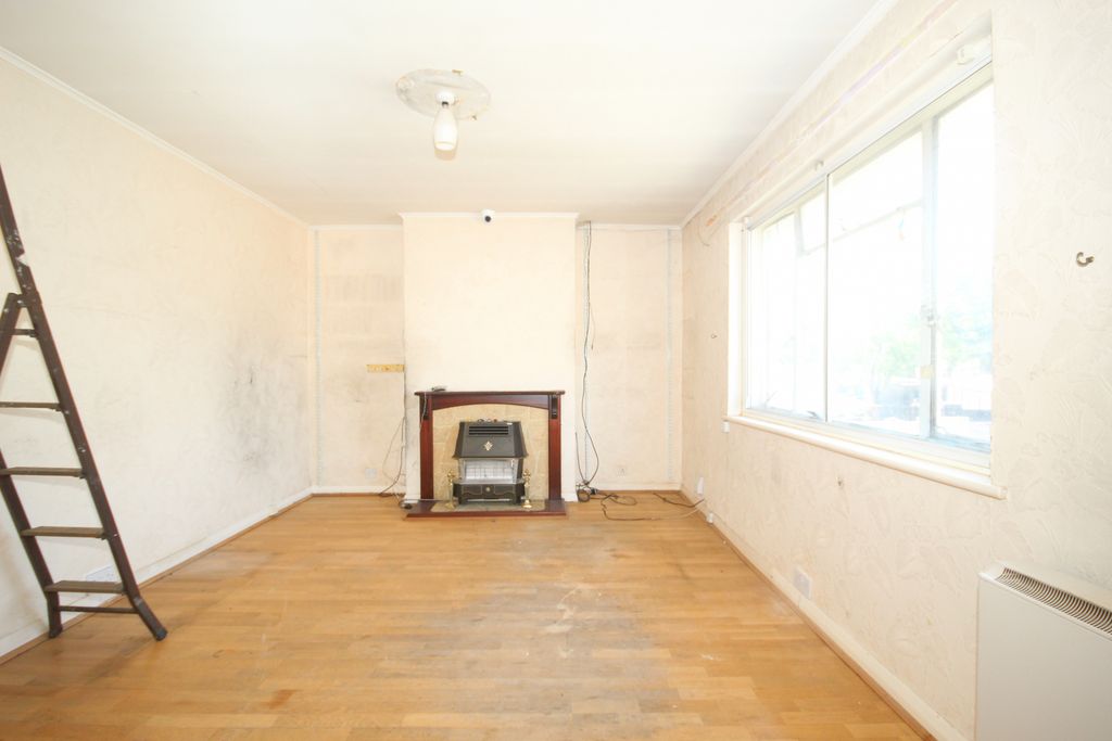 Property photo 2 of 6 Gallery