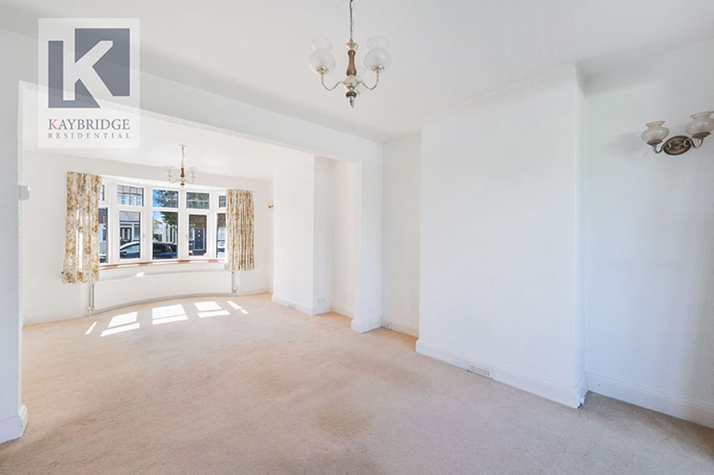 Property photo 2 of 12 River Way, Epsom - Kt19 0HQ