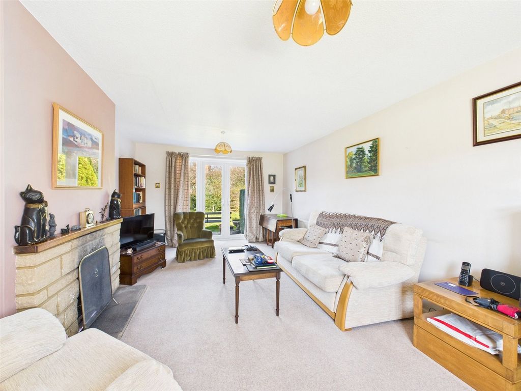 Property photo 2 of 18 Picture No. 17