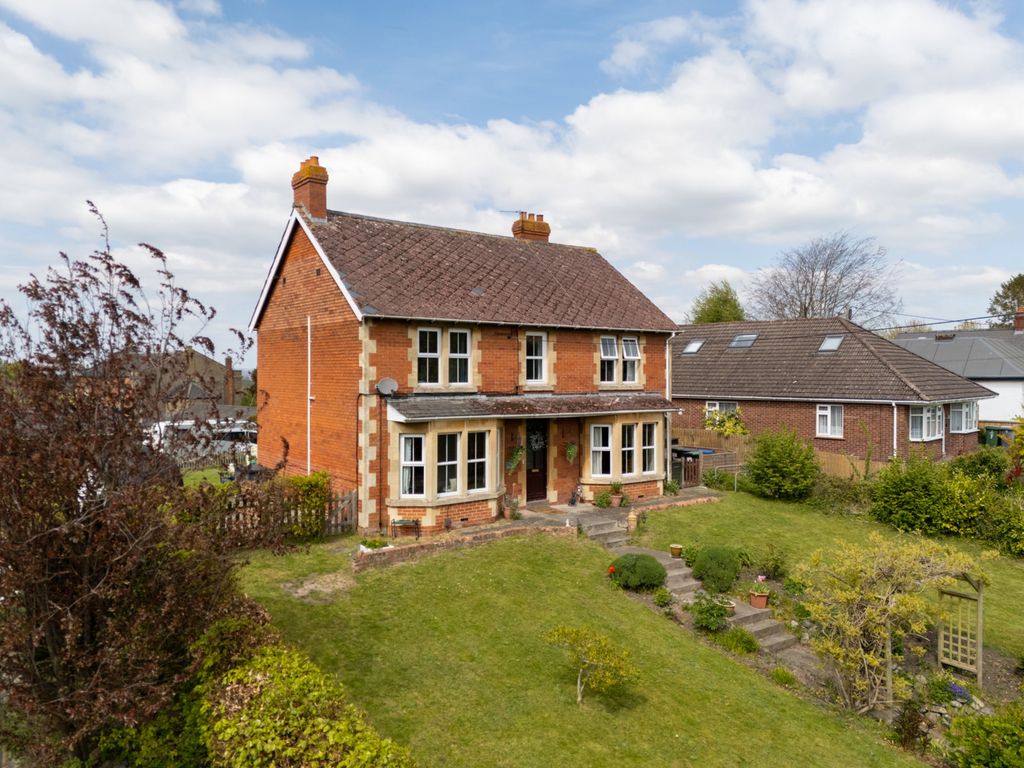 Property photo 1 of 35
