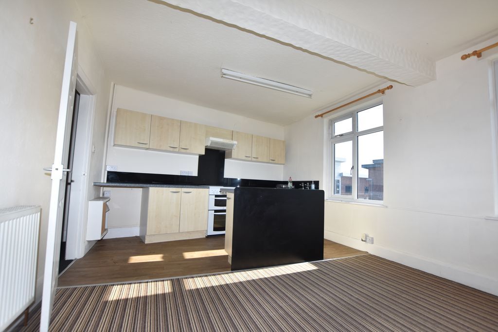 Property photo 2 of 8 Photo 5