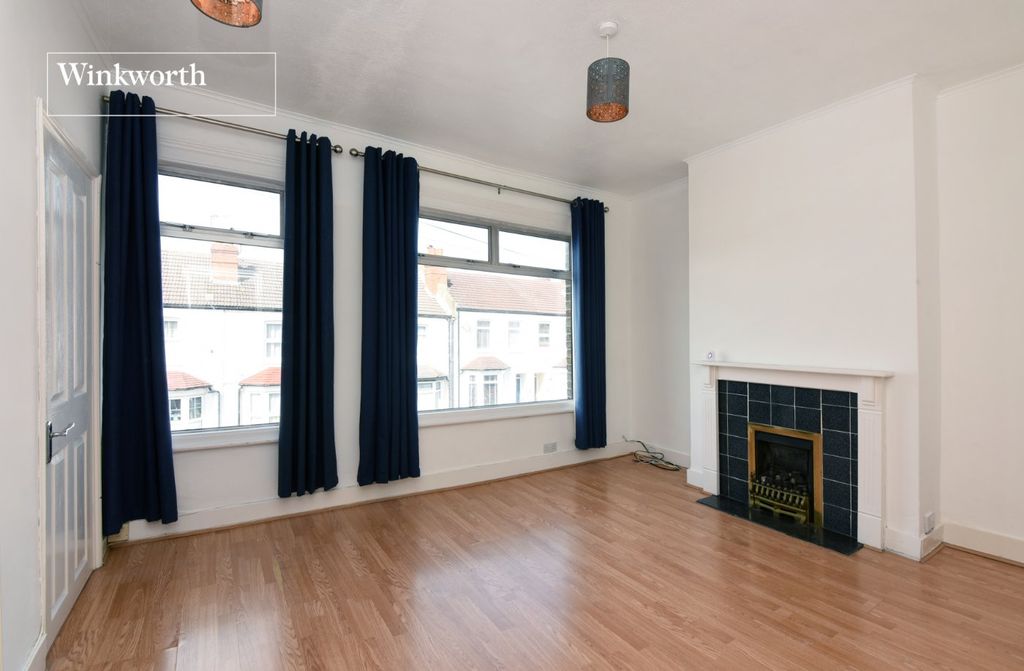 Property photo 3 of 12 Picture No. 04