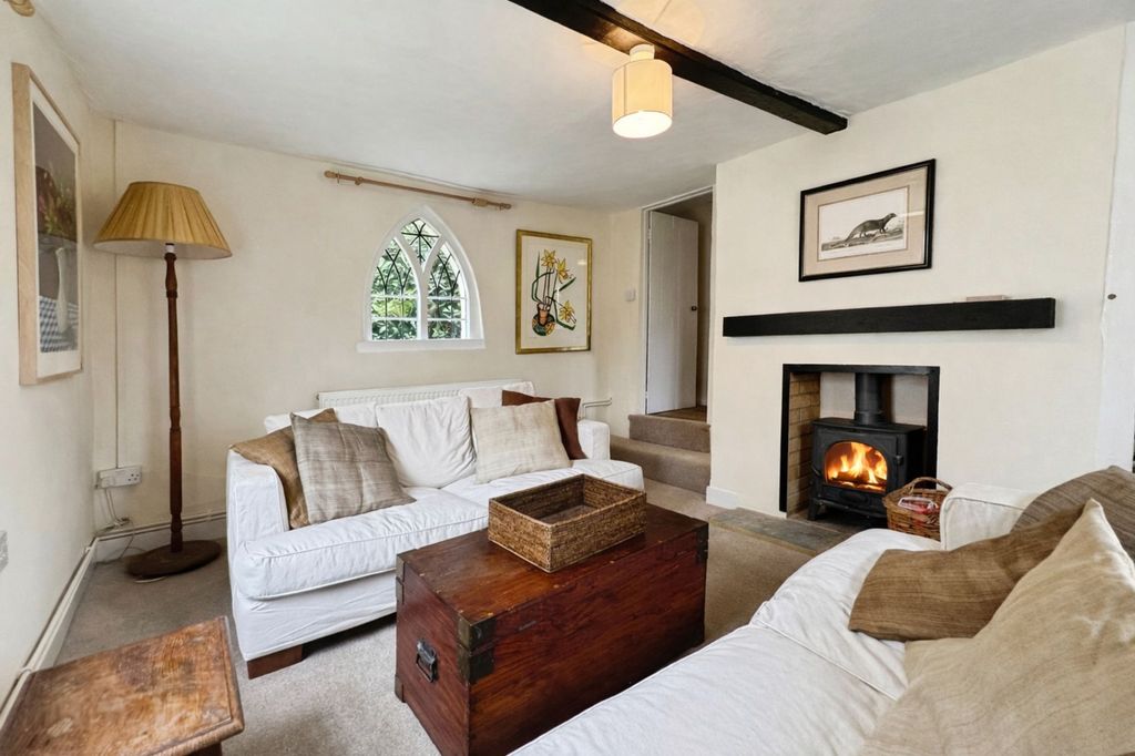 Property photo 2 of 18