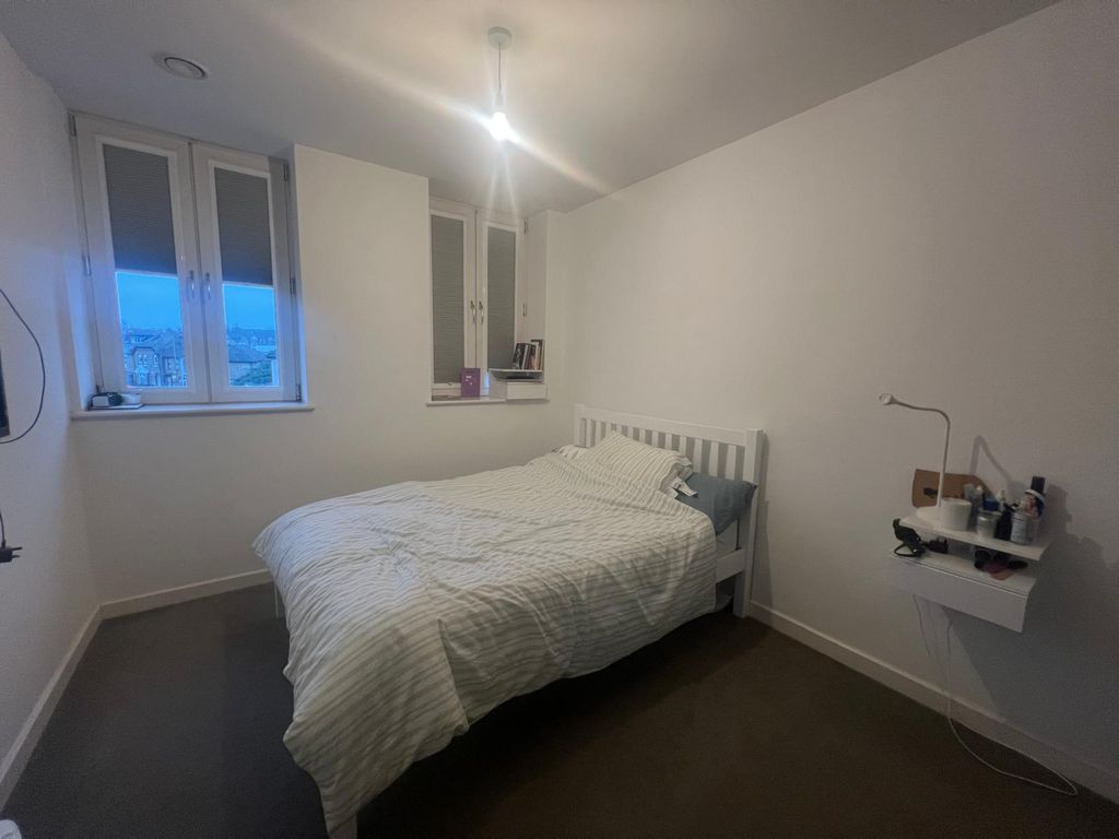 Property photo 3 of 6
