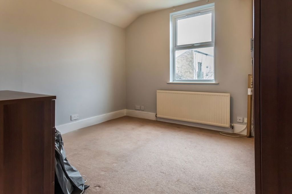 Property photo 3 of 4