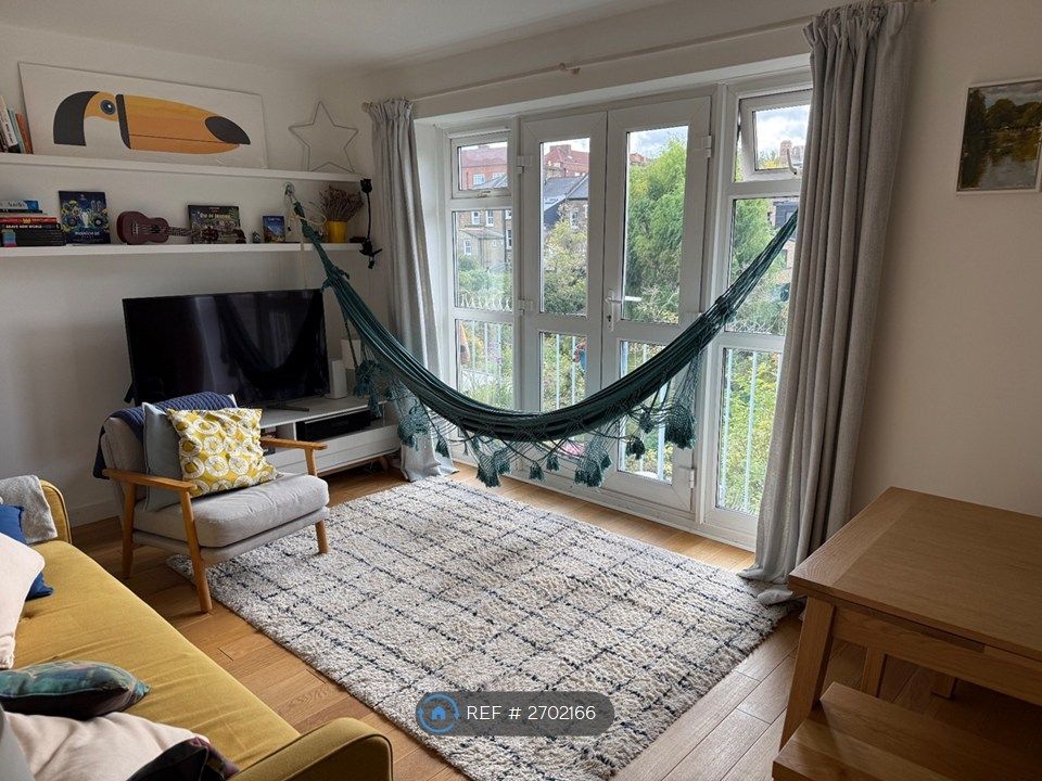 Property photo 2 of 21