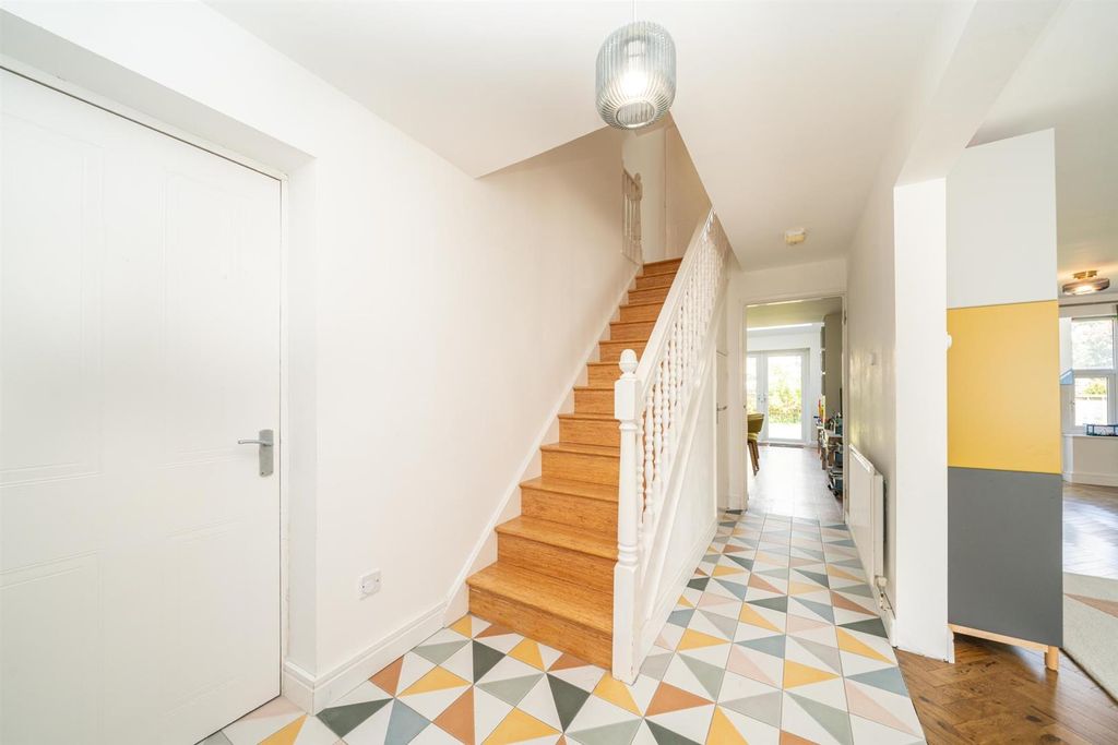 Property photo 2 of 20 49-Laureate-Way-4589.Jpg