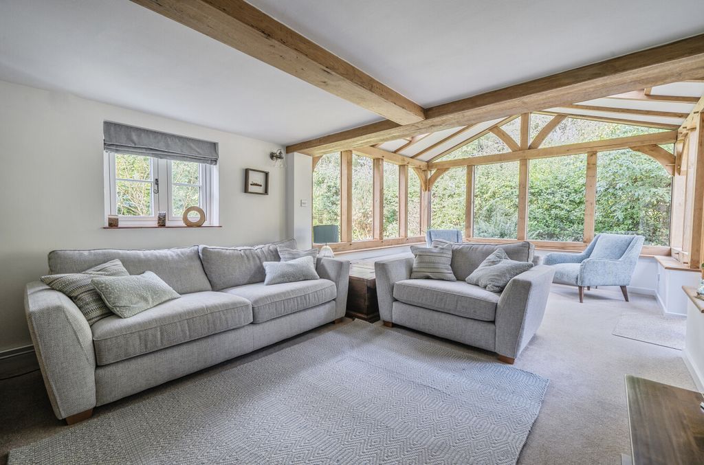 Property photo 3 of 23 1359491-6-68dab5F...