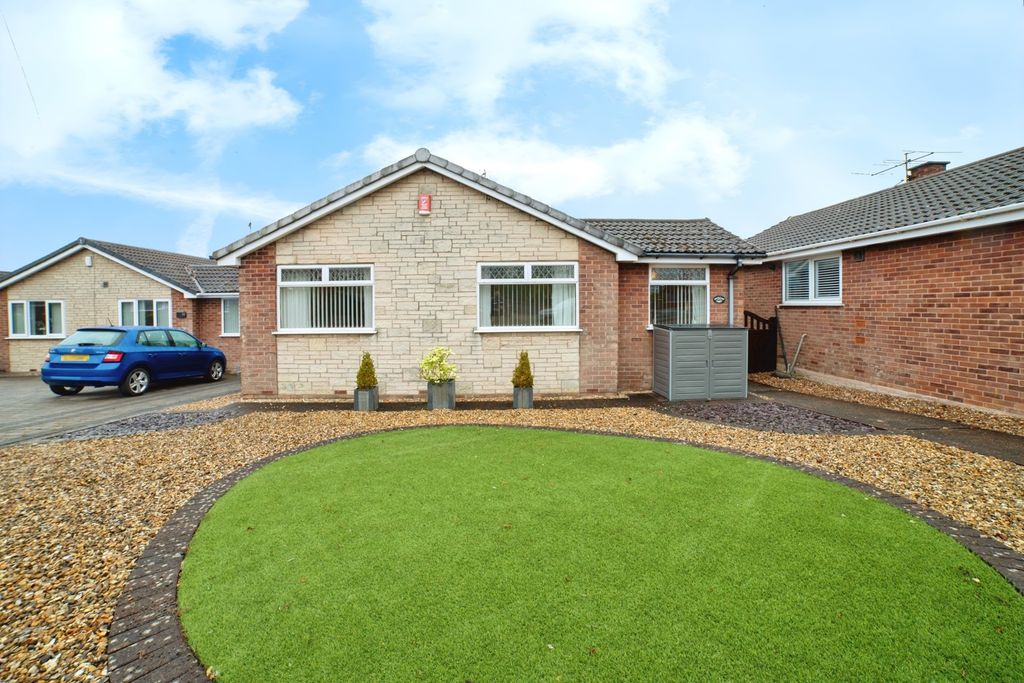 Property photo 1 of 17 Front